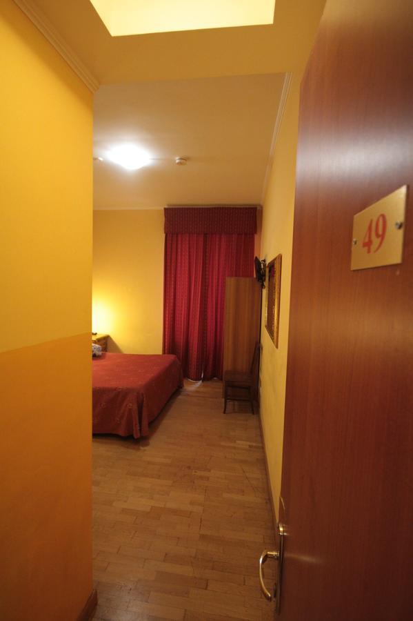 רומא Hotel Termini מראה חיצוני תמונה