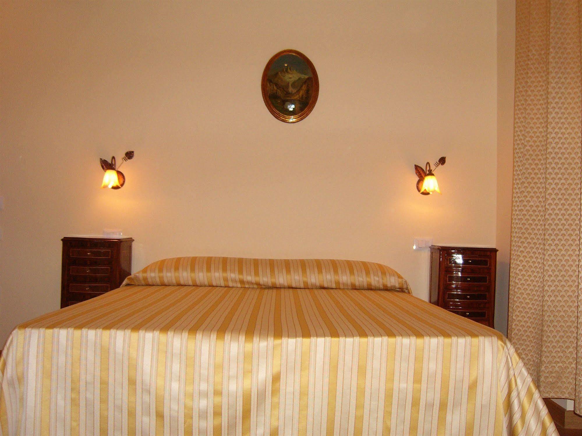 רומא Hotel Termini מראה חיצוני תמונה